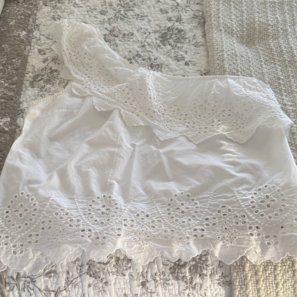 Abercrombie & Fitch White Eyelet Blouse